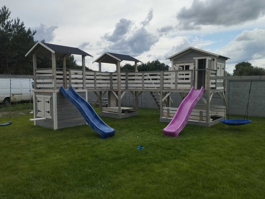 Plac zabaw huśtawka domek dla dzieci