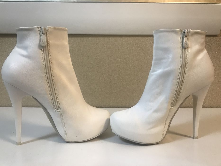 Весільні ботильйони. 40р.