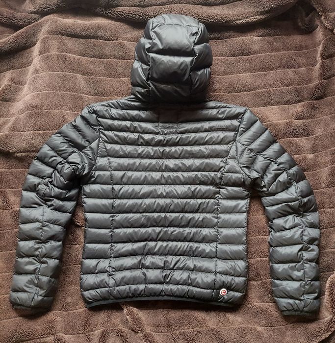 Куртка пуховик фірми Colmar woolrich оригінал 

Привезено із закордону