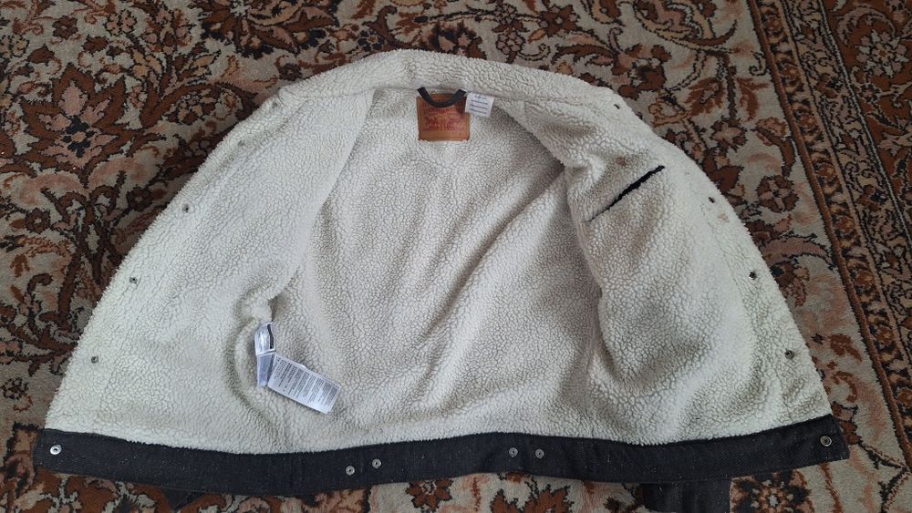 Куртка  Levi's. S