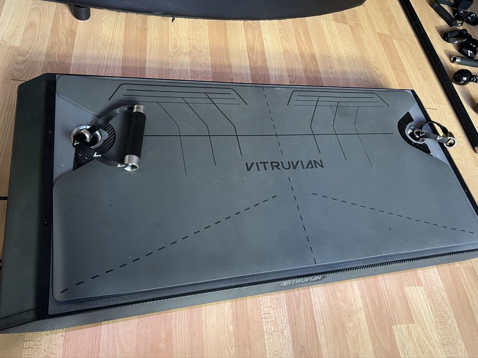 Vitruvian Trainer+ com Pro Kit | Ginásio Inteligente até 200 kg