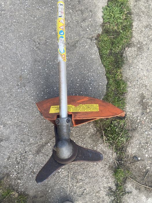 Kosa spalinowa FS 300