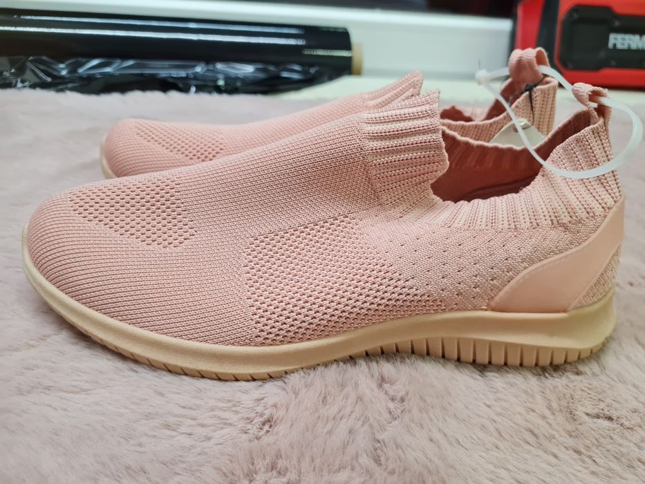 Buty sportowe sneakersy damskie  wsuwane 38