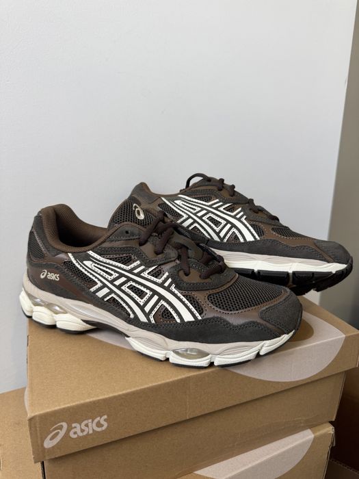 Кросівки Asics Gel-Nyc Black Coffee Brown/Olive 1203A663-200 41.5
