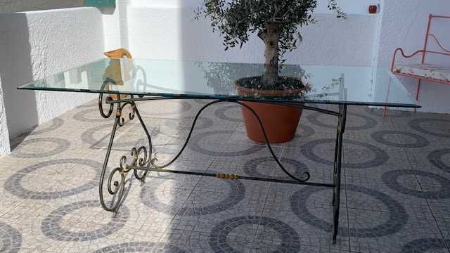 Conjunto Mesa e Cadeiras