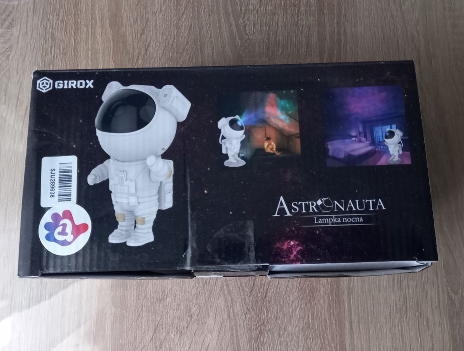 Нічник проектор космонавт