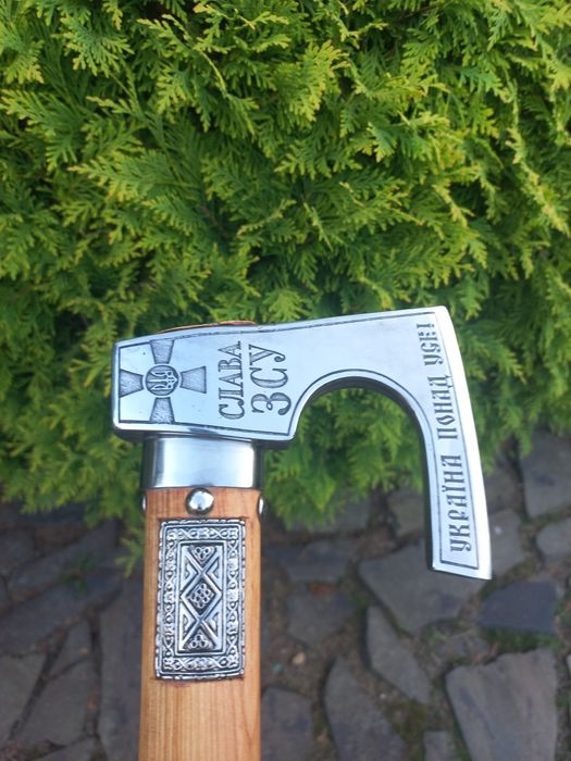 Топірець, бартка, валашка