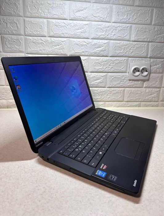 Ігровий Toshiba Satellite C70-B-20W