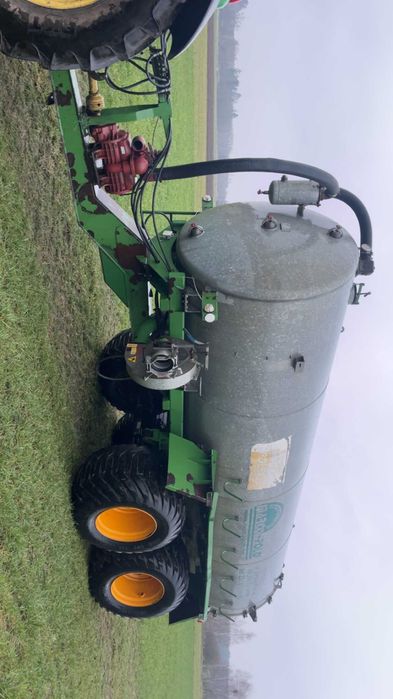 Beczkowóz wóz asenizacyjny Marco-polo 16000l