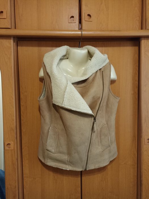 Жилетки искусственные меховые