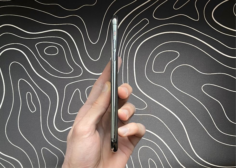 Прекрасный - iPhone 11 PRO - 256 гб - 85% АКБ - SPACE GRAY - NEVERLOCK