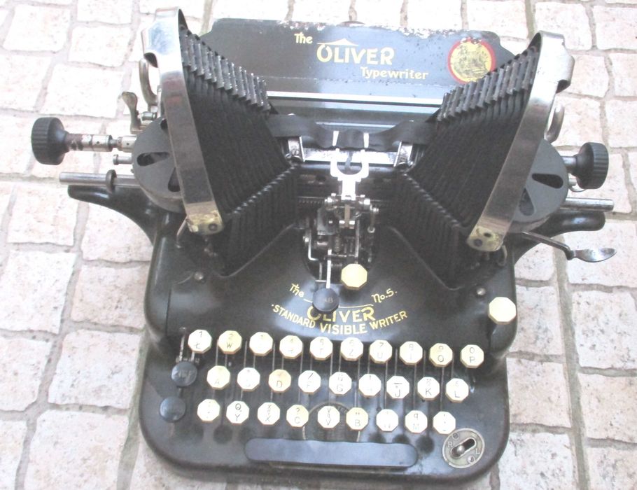 Máquina antiga de escrever Oliver-Borboleta-1909 - Rarissima