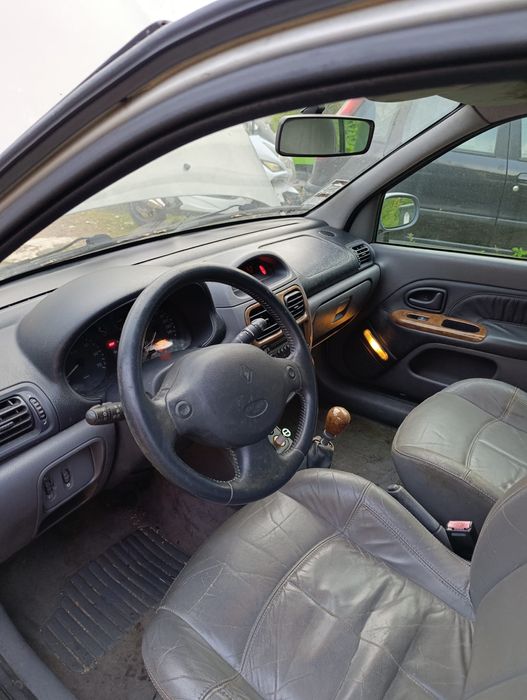 Clio II Break 1.6 8V (90 cv)