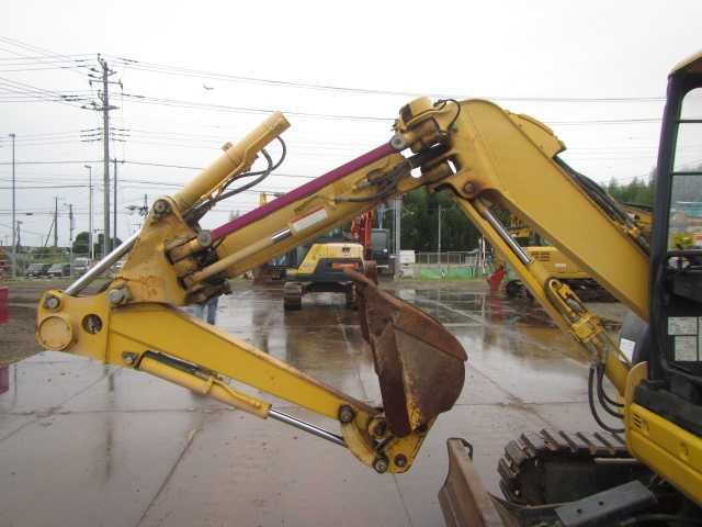 Экскаватор гуеничный Komatsu PC38UU-5