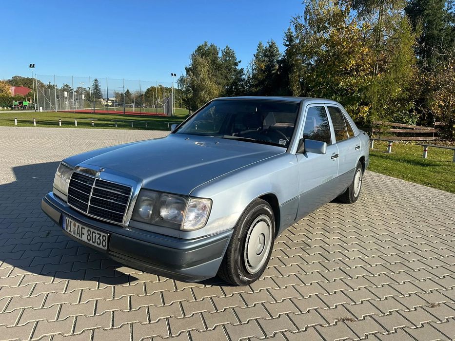 Mercedes-Benz W124