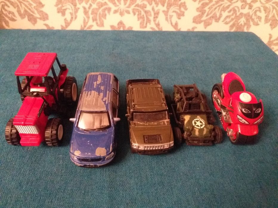 Машинки,дитячі іграшки . Ціна за все.