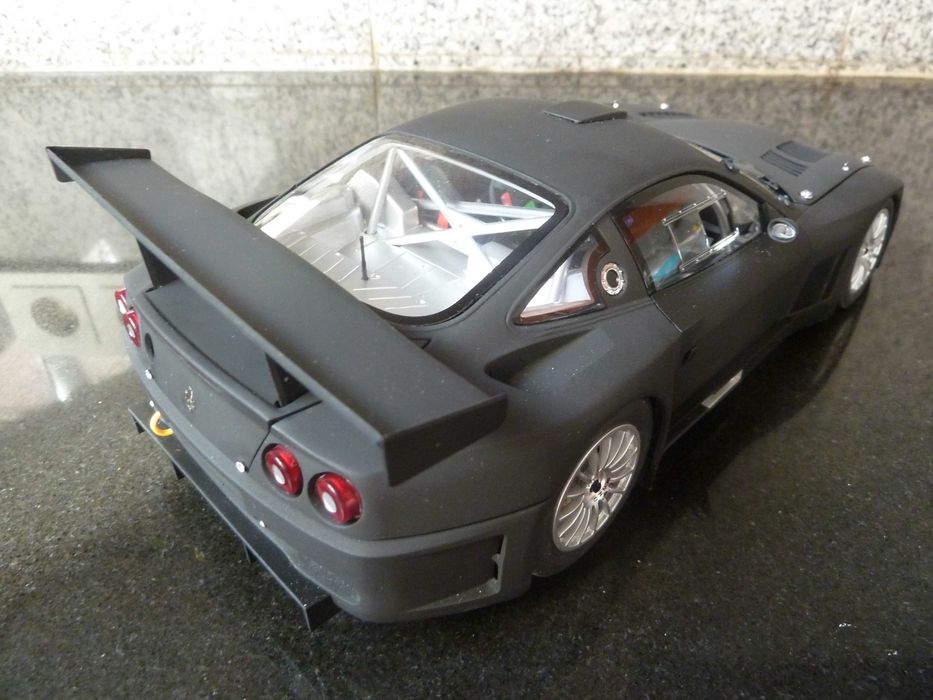 1:18 Kyosho, Ferrari 575 GTC, 2004, AutoArt Minichamps Parque das