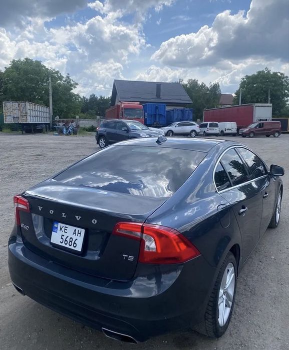 Volvo S60 2013 рест