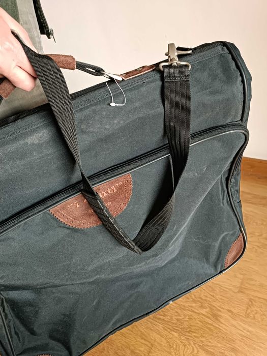 Saco porta fatos de mão ou tiracolo