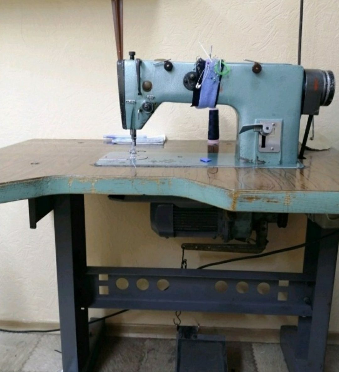 Швейная машинка 1022. 1022м швейная машина. Промышленная швейная машинка 1022. Швейная машинка Промышленная кл 1022. Швейная машина 1022 м класса.