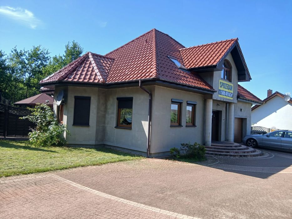 Dom, fotowoltaika_klima_pompa ciepła, ekogroszek- 0,135ha