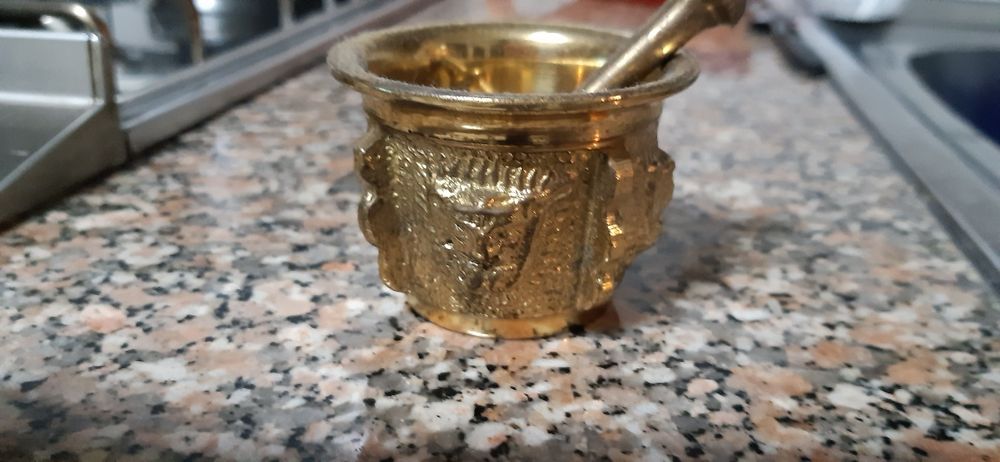 Quatro Almofariz em Bronze