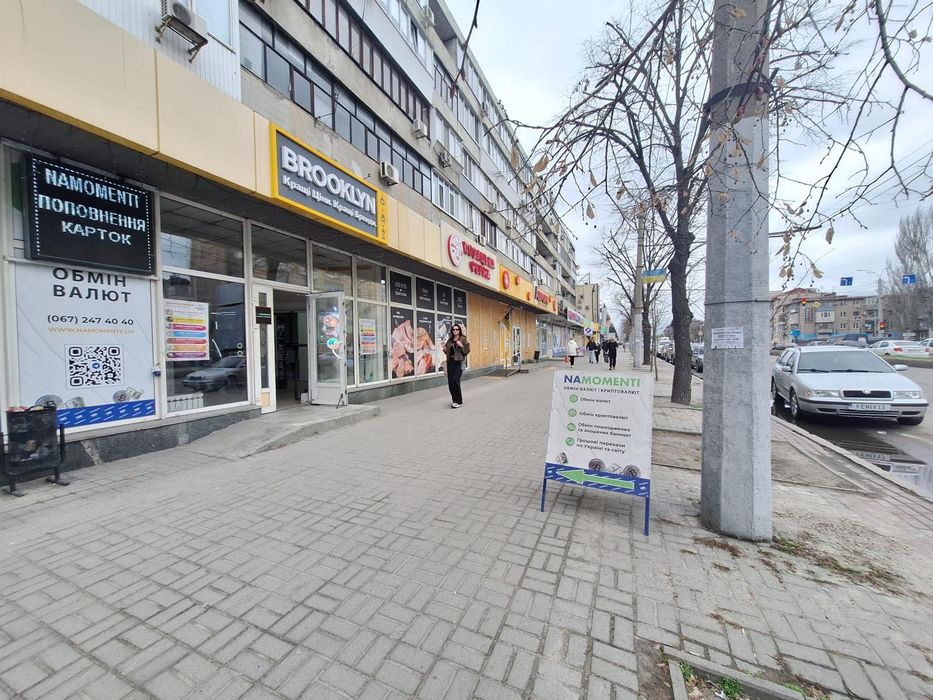 Оренда фасадного комерційного приміщення в центрі Запоріжжя