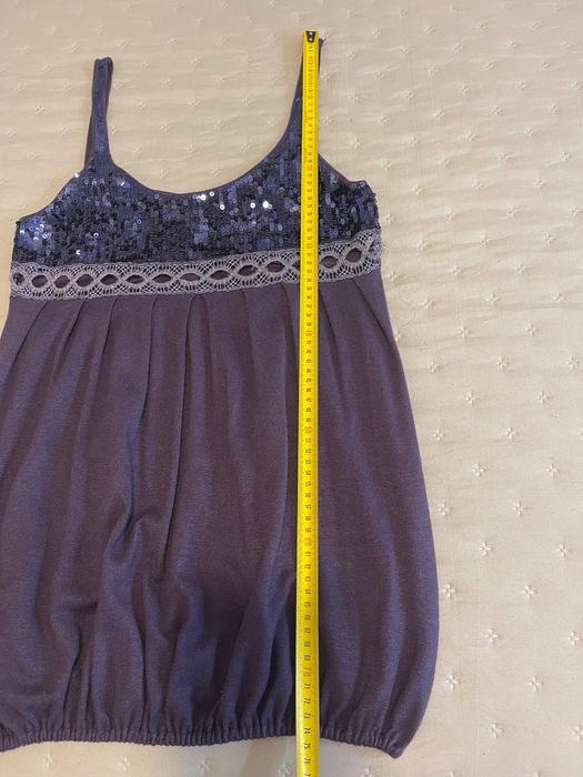 Conjunto de duas peças: Calças harém em seda e blusa de malha com lantejoulas