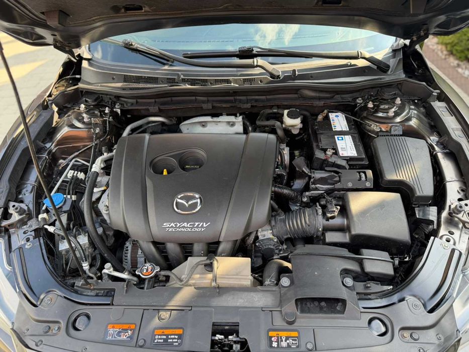 Mazda 6 2.5 бензин Sky Active 2015