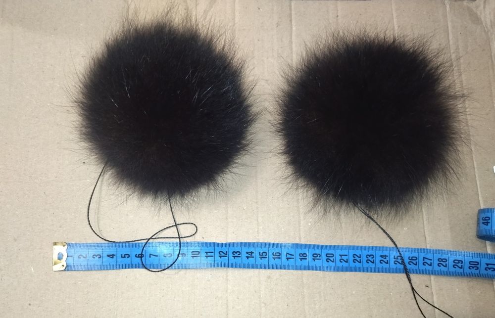 Продам пампони на шапку