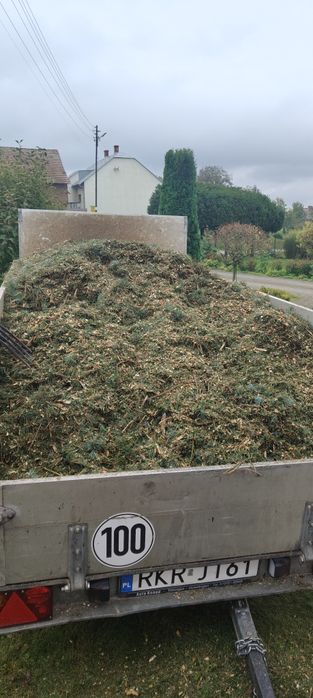 Zrąbke, troty, kora, materiał do ściółkowaniaa