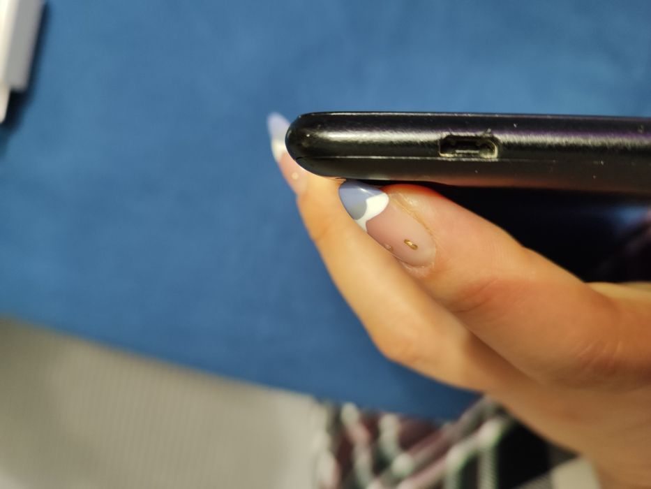 Планшет Lenovo на запчасти или под ремонт