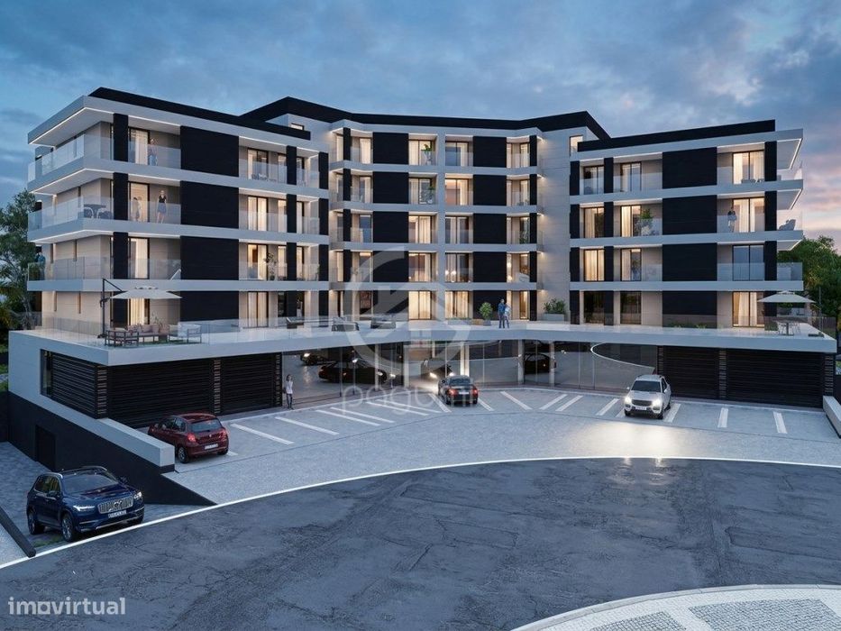 Loja com 125,48 m² em Pedrouços