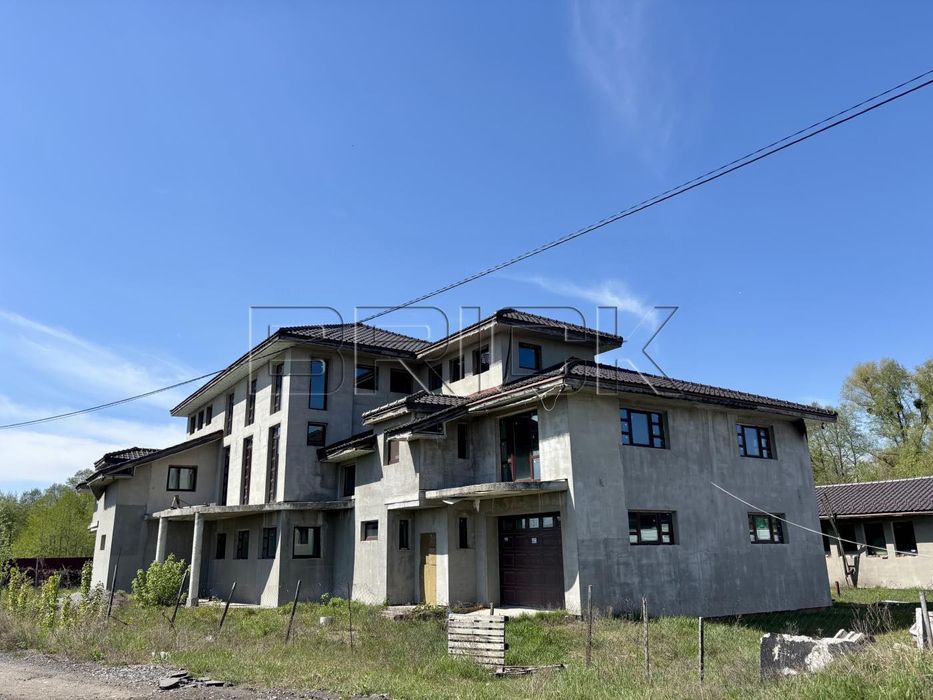 Продаж ТОП Будиноку 800 м2 Княжичі Енергонезалежний