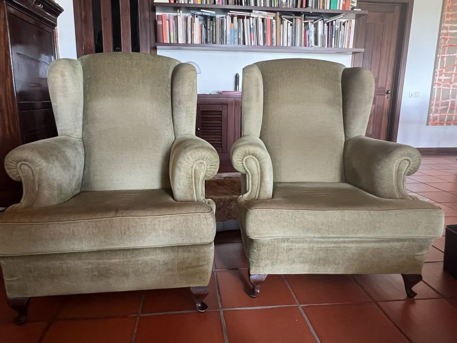 Sofás de orelhas em veludo