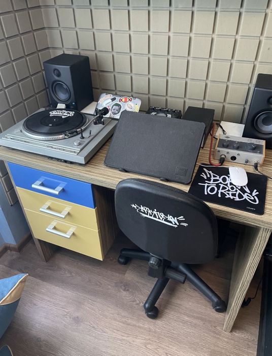 Продам мебель , детская, для школьников