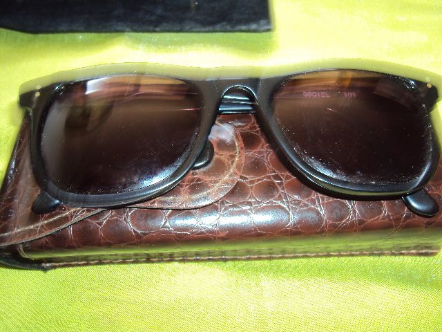 Nove Partes de óculos uns do sol outros não todos de boas marcas