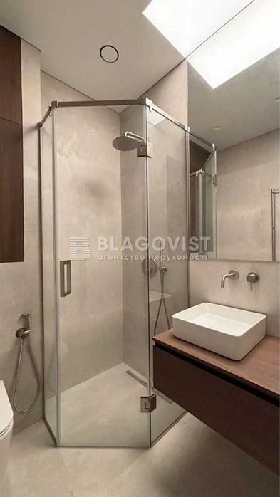Продам 3 кімнатної квартири вул  Бульварно-Кудрявська 17 ЖК Ярославів Град