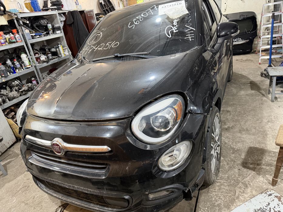 Fiat 500x розбирається