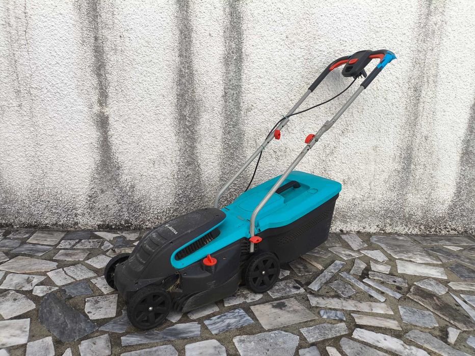 Corta relvas e aparador Gardena