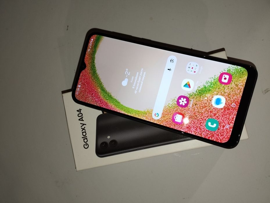 Продам Samsung A04