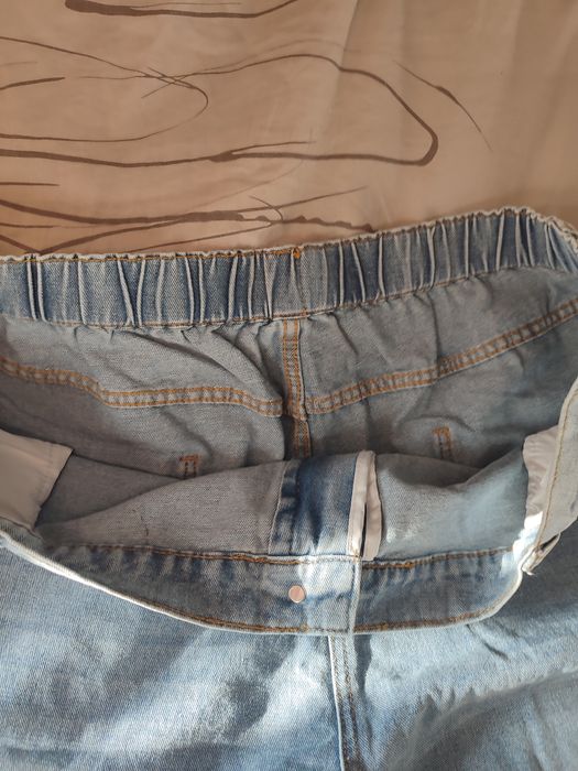 Продам шорти на пишну пані