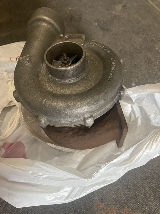 Продам турбина на двигатель мерседес ом441 ом 401