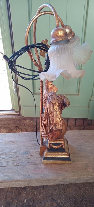 Stara poniemiecka lampa z orłem