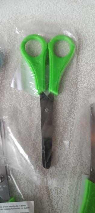 Lote de 5 tesouras novas