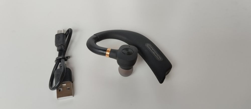 Блютуз гарнітура