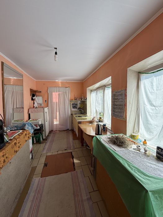 Продаж дачі з двома будинками в Хвильово-Сорочин біля озера