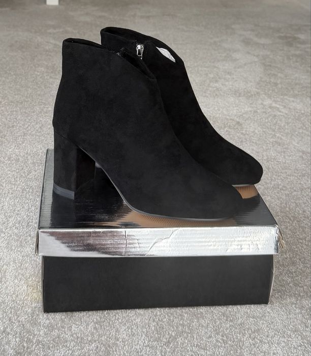 Botki damskie na obcasie