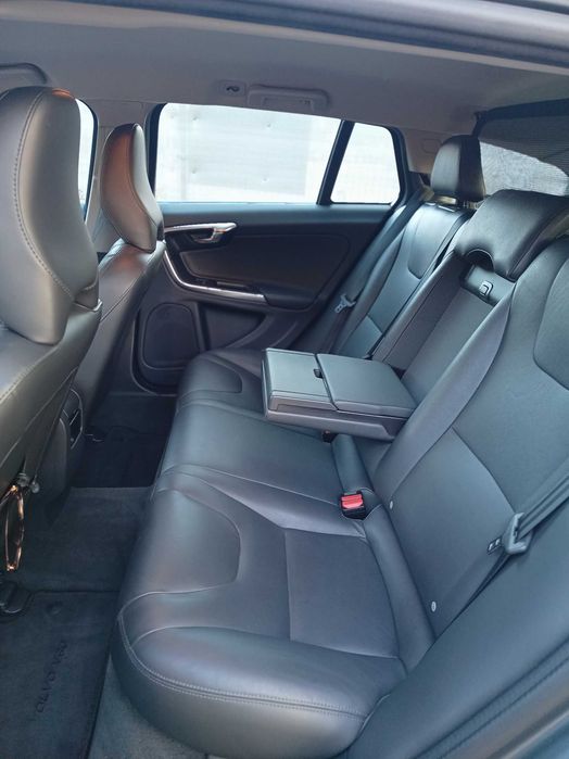 Volvo V60 Cross Country  2.0 D3 150 KM 2017 r. 139 000 km, prywatnie