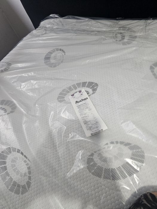 Colchão NOVO NUNCA USADO. 
Camas 190x140 200x14

Colchão comprado